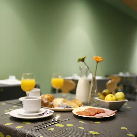 Select Hotel 2*