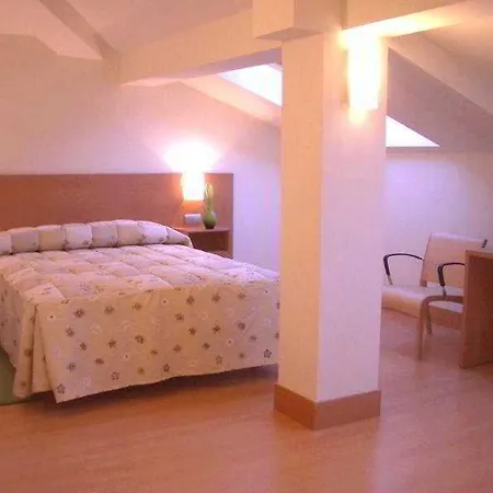 Otel Select 2*