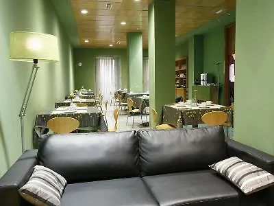 Select Hotel